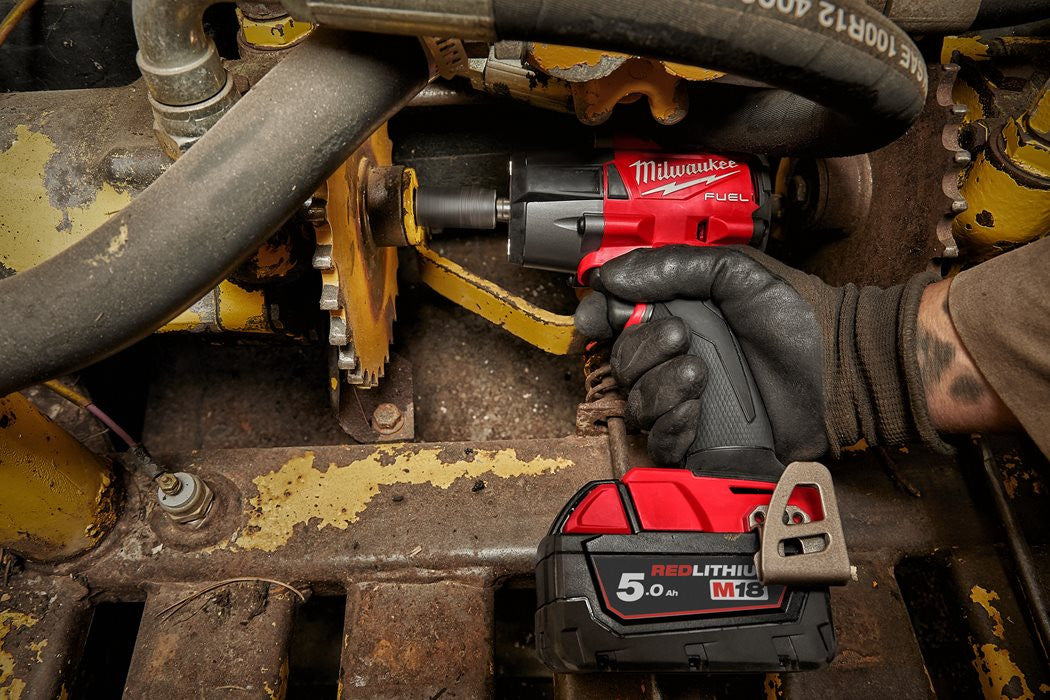 Powerpack Schlagschrauber + 3 Akkus + Ladegerät + 2 Koffer Milwaukee M18 FPP2AS-553X