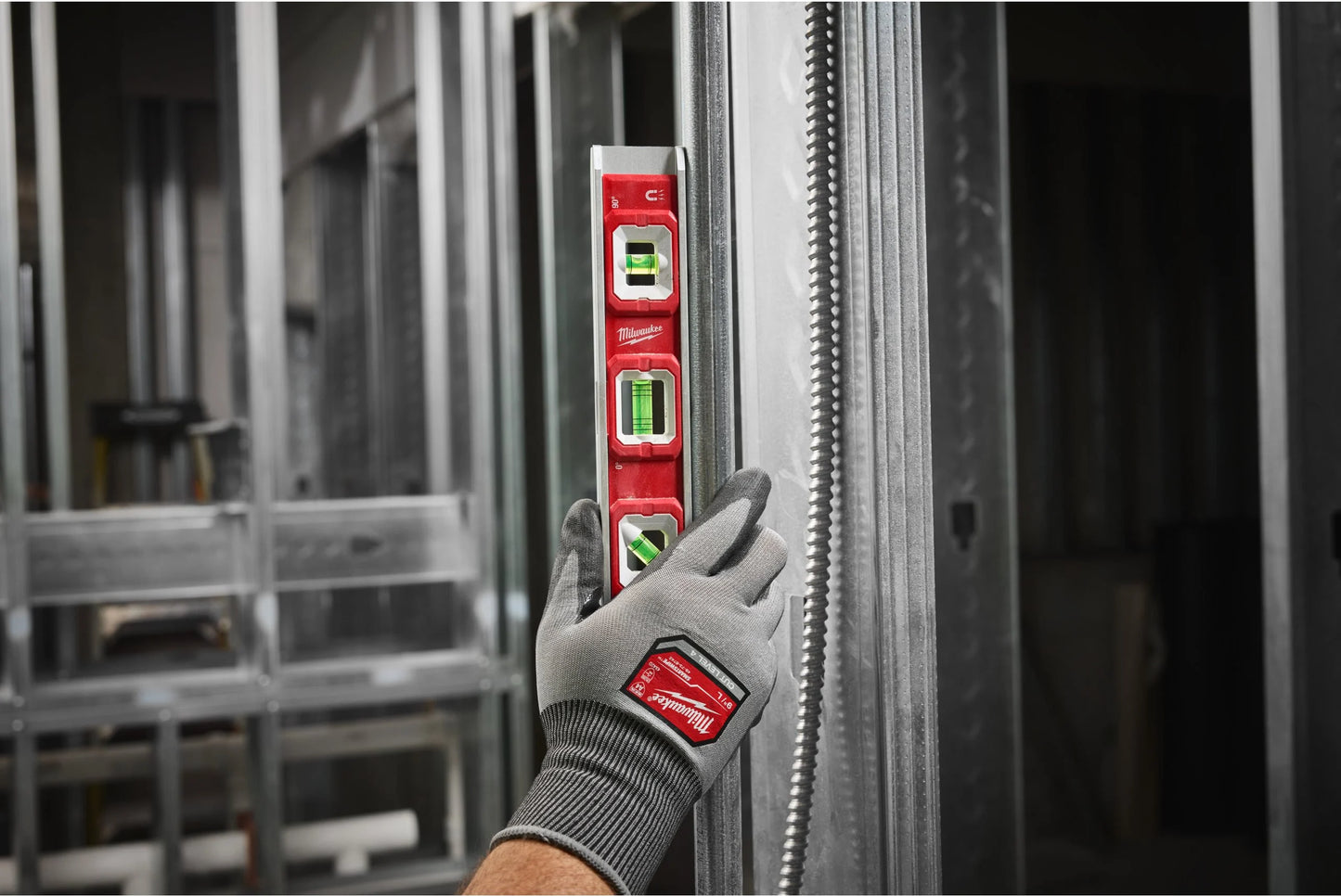 Torpedowasserwaage mit 3 Libellen, 25 cm, Milwaukee