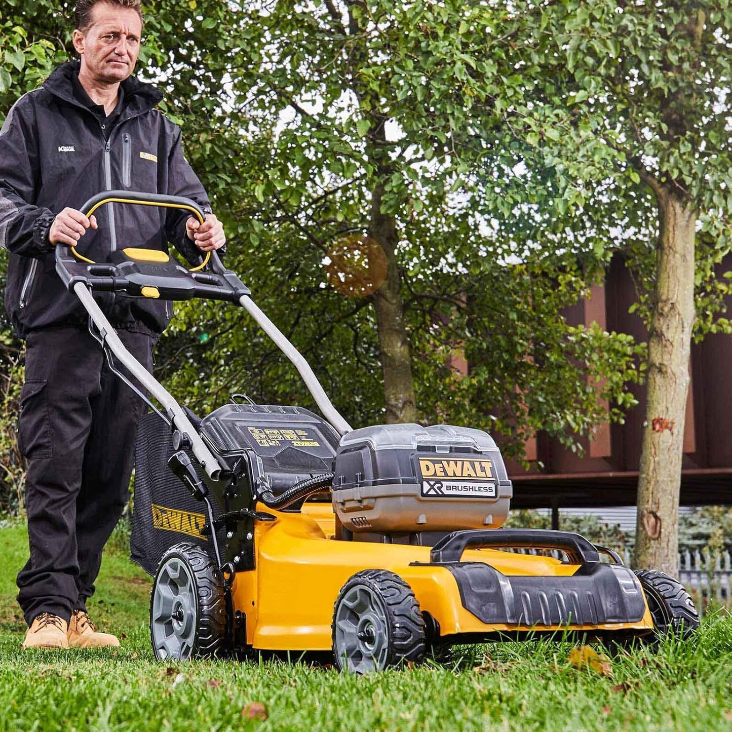Dewalt DCMW564N Bürstenloser Rasenmäher XR 2x18V 48cm