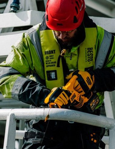 Dewalt Kit 8 Werkzeuge + 3 Bat 5ah + DCB1104 Ladegerät + 4xTstak VI Kit DCK867P3