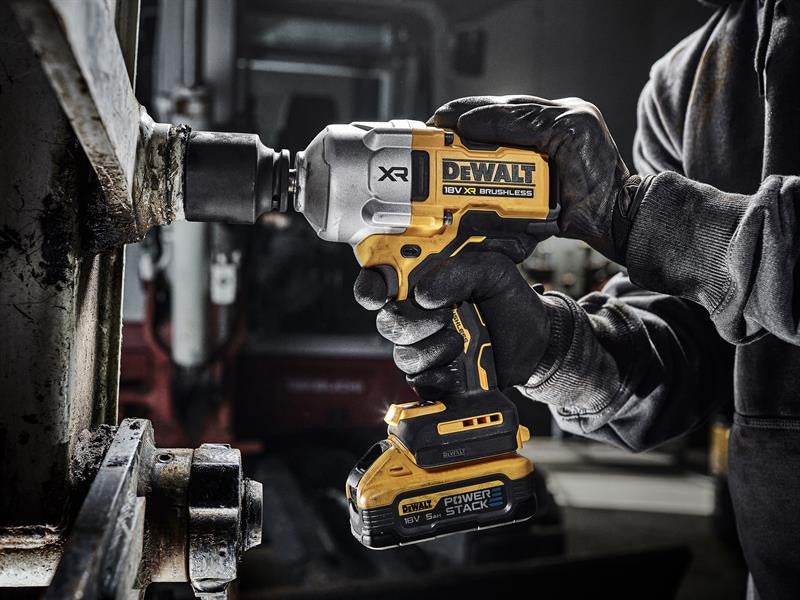 Kit Dewalt 11 herramientas + 3bat 5Ah + Cargador DCB1104 + 4xTSTAK DCK114P3