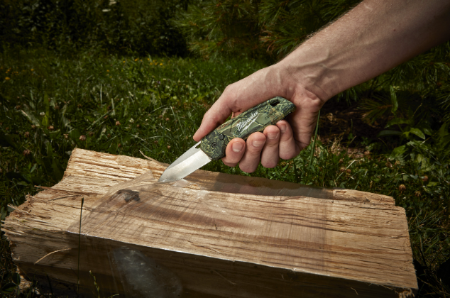 FASTBACK Milwaukee Camouflage Taschenmesser