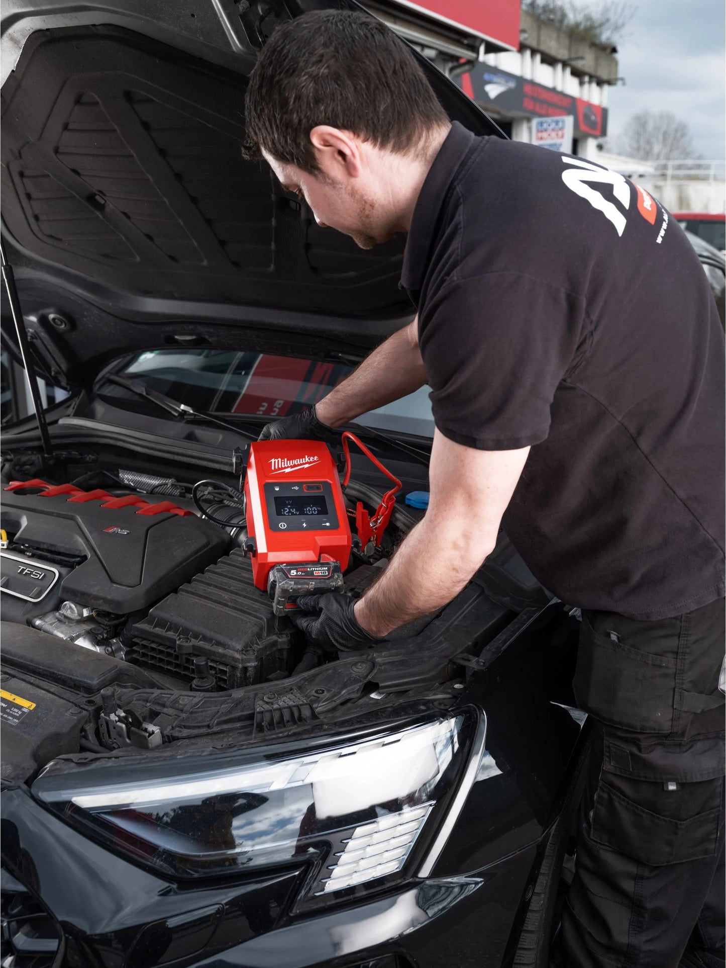 Starthilfe für Fahrzeuge M18 2.000 A Milwaukee