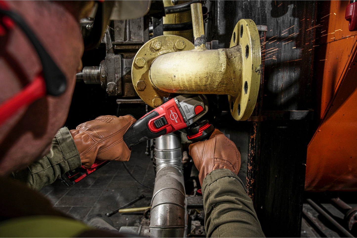 M18 125mm Fuel ONE-KEY Winkelschleifer mit Milwaukee M18 Koffer ONEFSAG125XB-0X